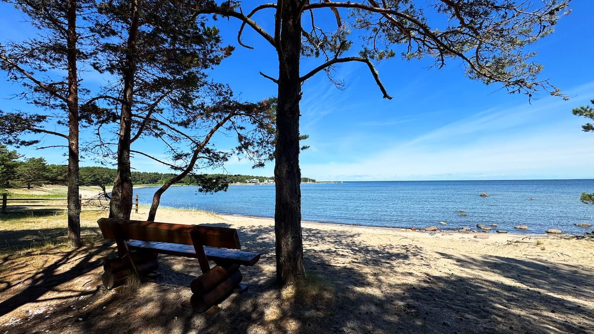Välisvaade ja terrass – Nabe tee 9